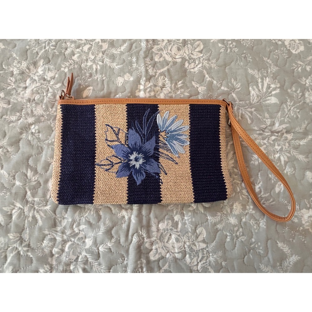 Vera Bradley Straw Wristlet Tan & Navy with Floral Print